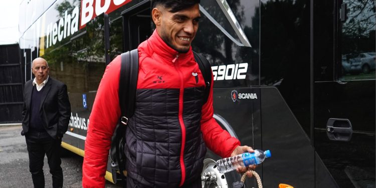 Delgado entrenó diferenciado y es duda en Colón para recibir a Barracas Central