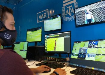 Se designaron los jueces que estarán a cargo del VAR y AVAR en los duelos de Unión y Colón