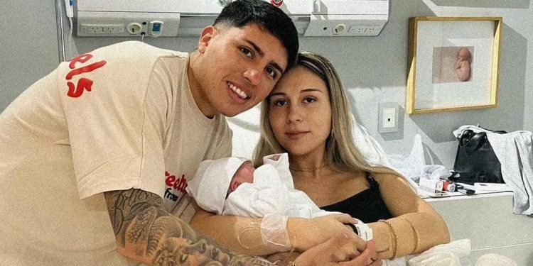 Nació Valentino, el primer hijo de Facundo Farías