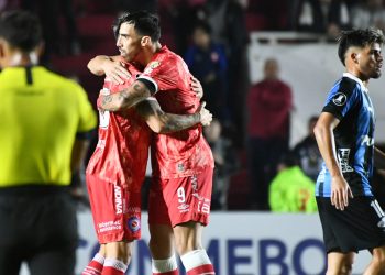En la última bola, Argentinos Juniors le ganó a Liverpool y avanzó a los octavos de la Libertadores