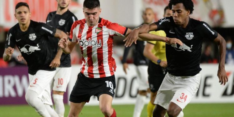 Antes de Colón, el Estudiantes del Barba recibe a Bragantino