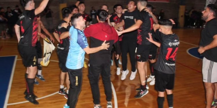 Colón se quedó con el Clásico Santafesino de Futsal