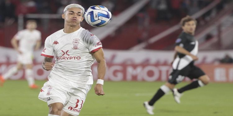 A Huracán solo le sirve ganar ante Danubio en Montevideo