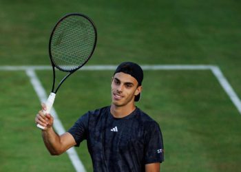 Báez quedó eliminado y Cerúndolo avanzó a cuartos de final del ATP 250 de Eastbourne