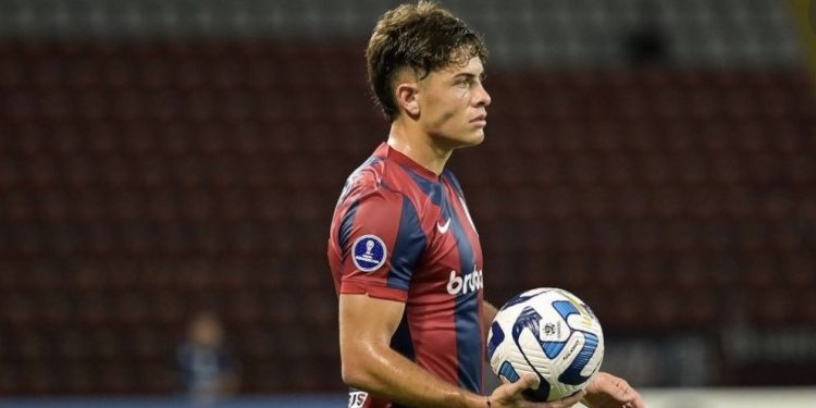 Insua confirmó que Giay concentrará para el partido ante Colón