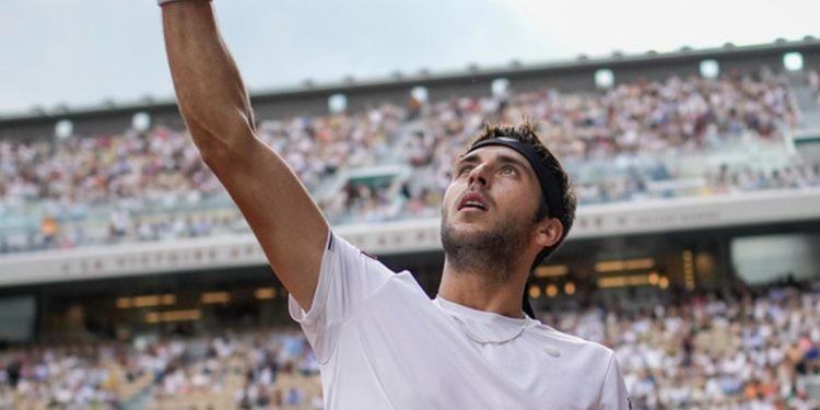 Etcheverry cayó ante Zverev y se despidió de Roland Garros