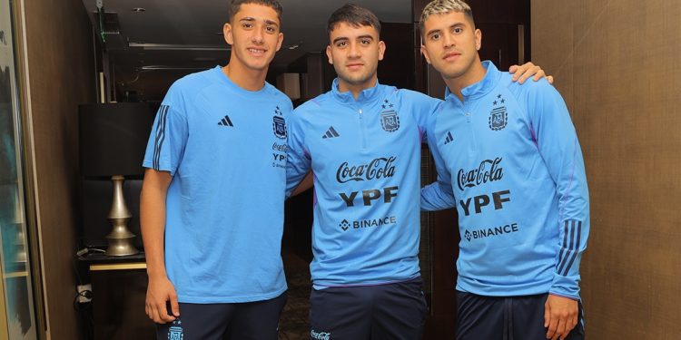 Palacios y Bounanotte fueron los primeros en llegar a la concentración de la Selección