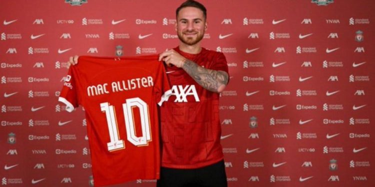 Alexis Mac Allister no debutó y ya recibió críticas