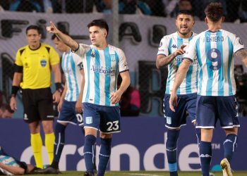 Racing, clasificado a octavos de final, visita a Flamengo