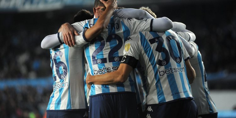 Copa Libertadores: Racing ganó, gustó y goleó: 4-0 a Ñublense