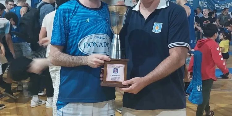 República del Oeste es el campeón de la Copa Plata