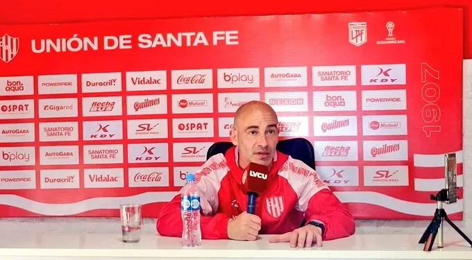 Sebastián Méndez no da pistas sobre el 11 para recibir al Lobo