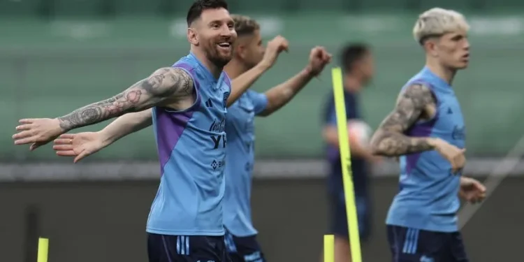 Argentina entrenó por última vez antes de enfrentar a Australia