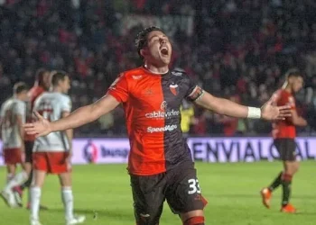 «Me quedo más con la que saqué en la línea que con el gol»