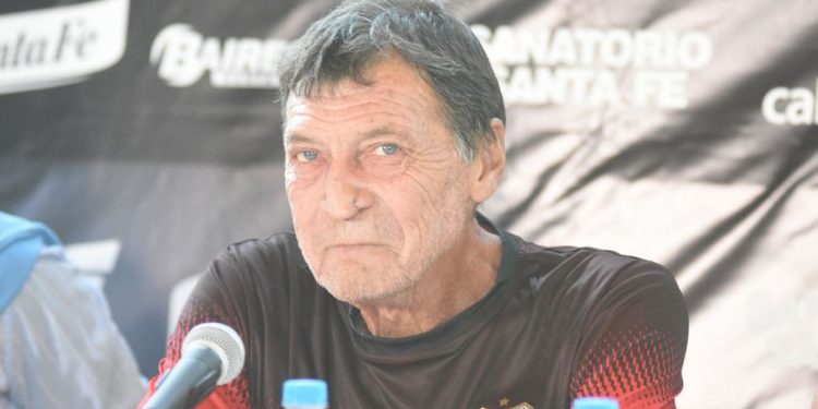 Para Falcioni, «Alvarez es un jugador que todo DT desearía tener»