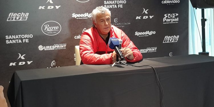 Gorosito: «Si Boca quiere a Farías, que ponga 10 o 15 palos porque como él no hay otro»