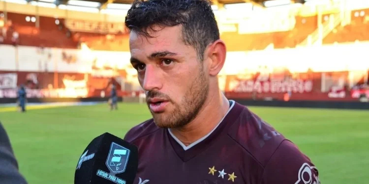 Tras ser denunciado por violencia de género, Lanús «licenció» a Lautaro Acosta y no juega ante Unión