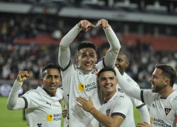 Con un gol del ex Unión, Mauricio Martínez, Liga de Quito ganó y quedó escolta