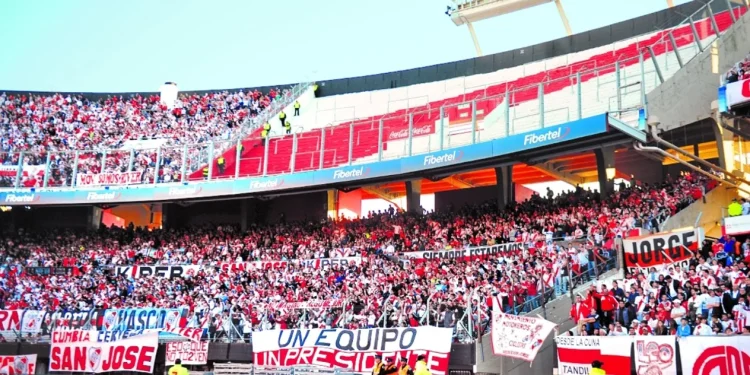 Dura sanción de Conmebol contra River por racismo