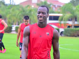 Junior ahora viene a Santa Fe por Perlaza