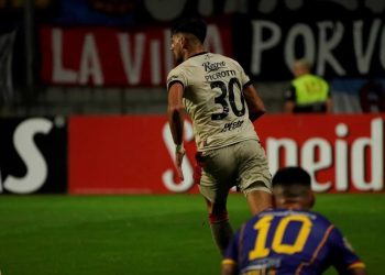 Pierotti volvió de Italia y entrenó solo: ¿Pipo lo suma a Farías y Wanchope?