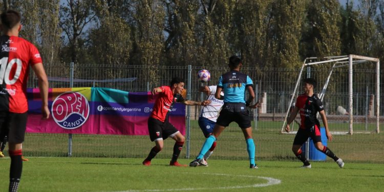 Reserva: Colón igualó con San Lorenzo en el Predio 4 de Junio