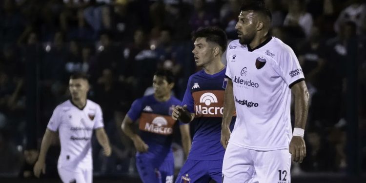 Colón ya sabe cuándo recibirá a Tigre por la LPF