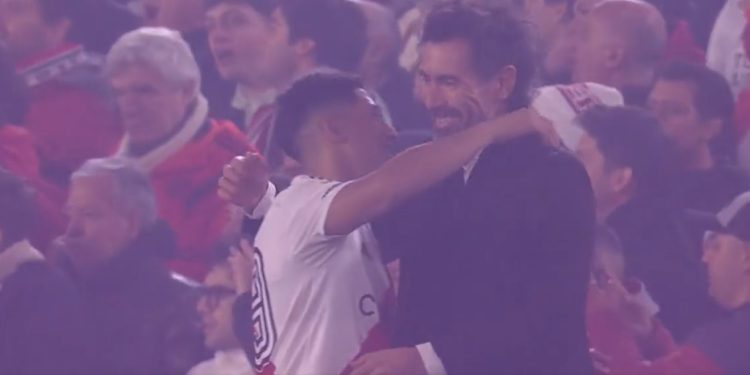 Y en medio de River campeón… el saludo de dos próceres de Colón