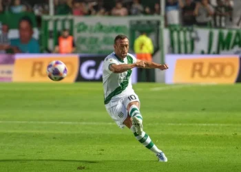 Banfield obligado a ganarle a Argentinos para atenuar su crisis