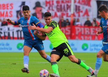 Antes de recibir a Colón, Arsenal empató con Barracas Central
