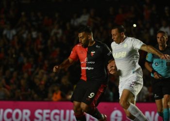 Tras el reclamo de Gorosito, podría cambiar de fecha el duelo entre Colón y Lanús por Copa Argentina