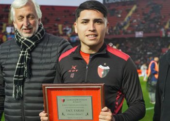 Colón intentó bajar la tensión con un posteo sobre Farías y la gente explotó