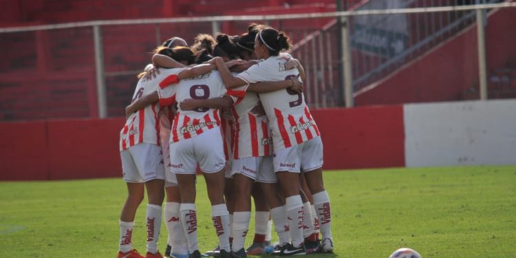 Femenino: Unión arrancó con victoria