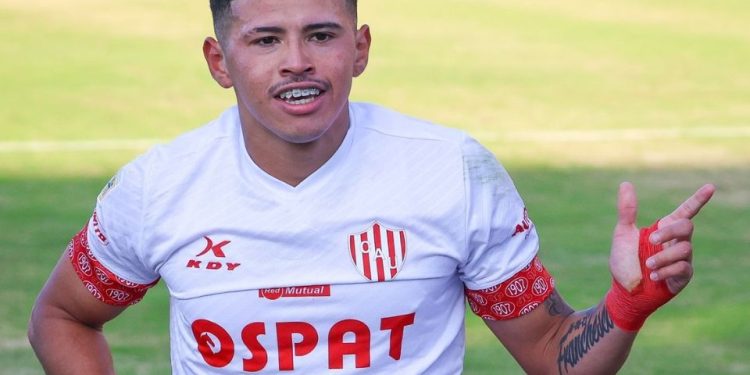 ¿Unión está a solo una firma de transferir a Machuca?