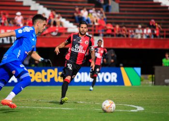 Mele recibió 4 goles de un equipo de la B y la prensa colombiana habla del «papelón de Junior»