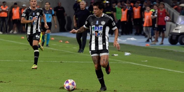 El Pulga está OK para volver: «Estoy esperando que me llamen para concentrar»