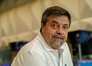 Para Caruso Lombardi, «es más fácil que perjudiquen a Spahn que a Vignatti»