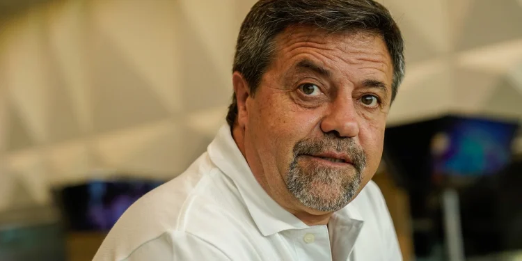 Para Caruso Lombardi, «es más fácil que perjudiquen a Spahn que a Vignatti»