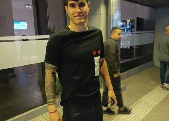 ¿Por qué no firmó el contrato Ezequiel Muñoz?