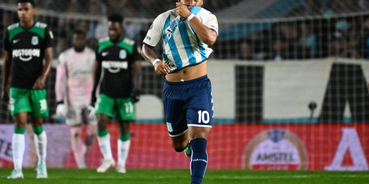 Racing lo dio vuelta, goleó a Atlético Nacional y está en los cuartos de final de la Copa Libertadores