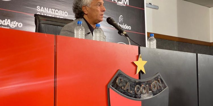 Gorosito tras la eliminación de Colón de Copa Argentina: «Lo más importante es como jugó el equipo, muy bien para mí»