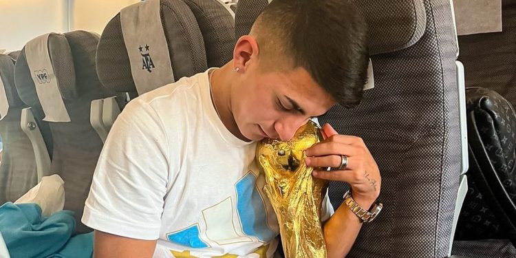 Thiago Almada, el campeón del mundo que sorprendió a los Tatengues