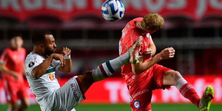 Argentinos visita a Fluminense en busca de los cuartos 