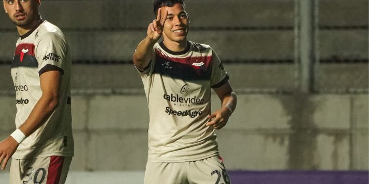 Colón fue inhibido por la FIFA por una deuda con Nacional por Carlos Arrúa