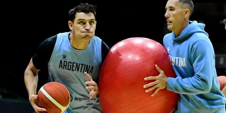 Argentina juega ante Uruguay en La Banda