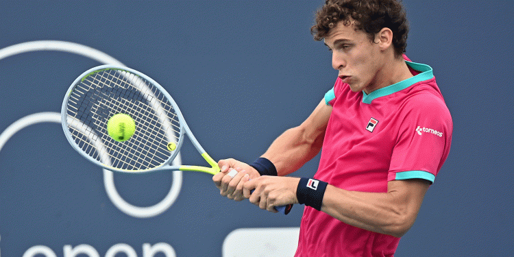 Una de cal y una de arena para los argentinos en Winston Salem