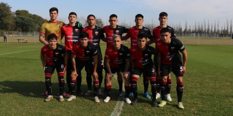 La Reserva de Colón sufrió una dura derrota ante Independiente en el debut en la Copa Proyección