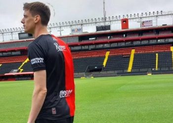 Colón oficializó el retorno de German Conti