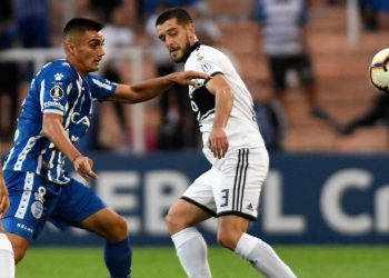 Sorpresa sobre el cierre del mercado: Colón inscribió a Fabián Henríquez