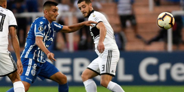 Sorpresa sobre el cierre del mercado: Colón inscribió a Fabián Henríquez